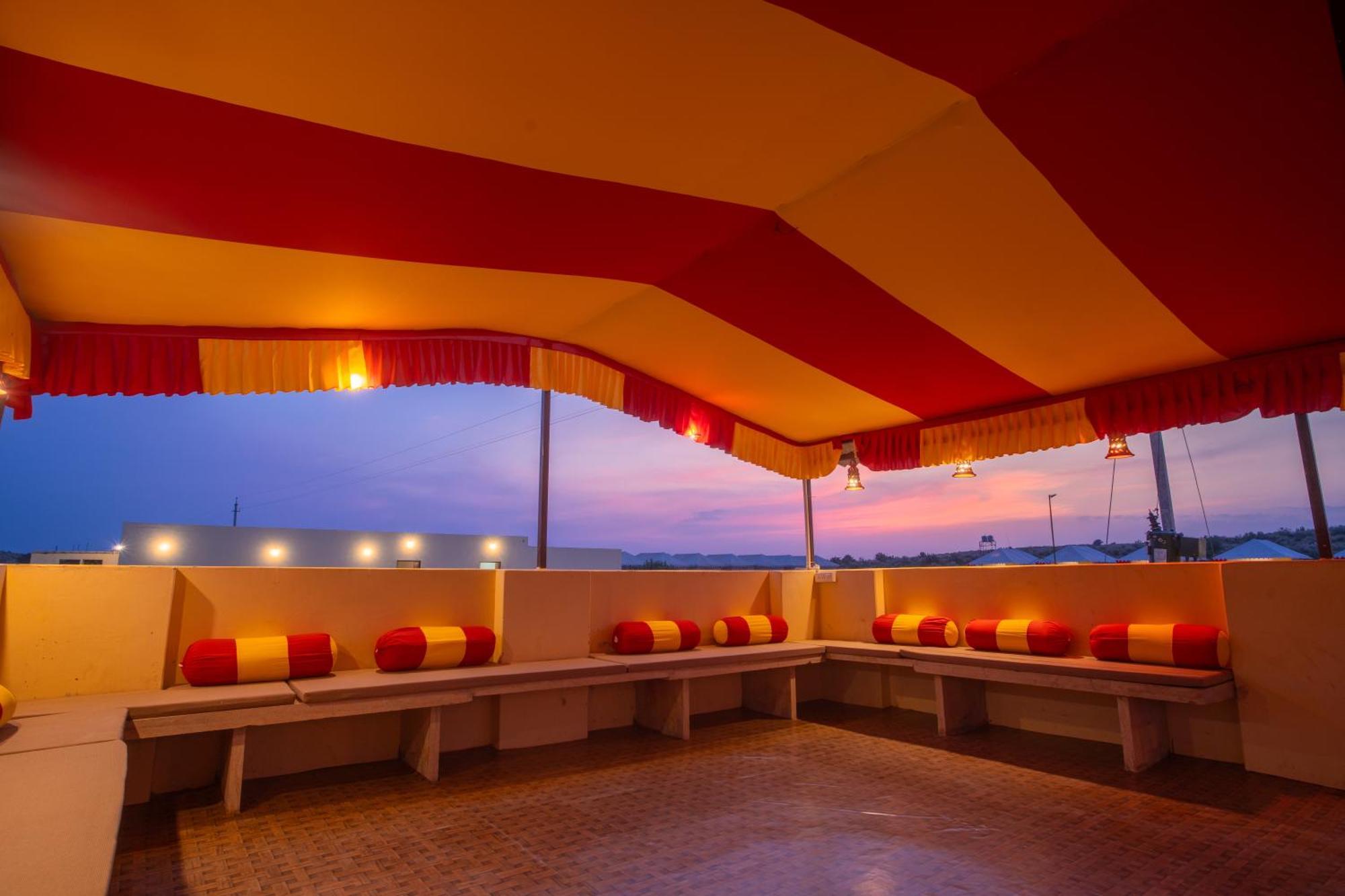 อพาร์ตเมนต์ 1 ห้องนอน 1 ห้องน้ำส่วนตัว ขนาด 30 ตร.ม. – ป้อมไจซาลเมียร์ Hotel ไจซัลเมอร์ ภายนอก รูปภาพ